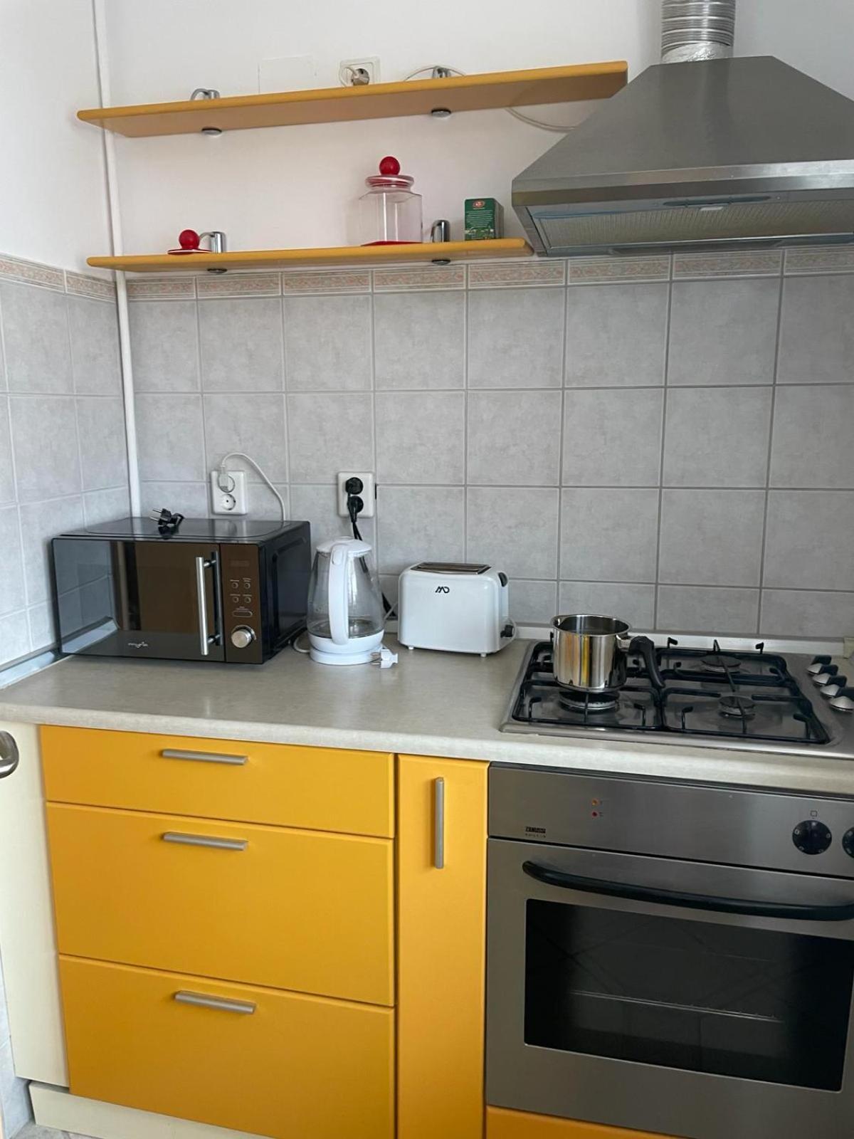 Studio Old Town City Center Calea Victoriei Букурещ Екстериор снимка